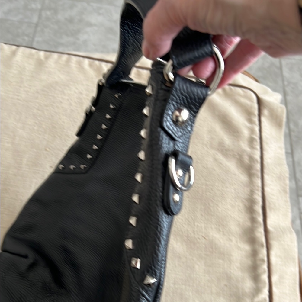 Chic Black pebble Leather Shoulder Bag with Studs NWOT made in Italy-07 - Picture 4 of 9